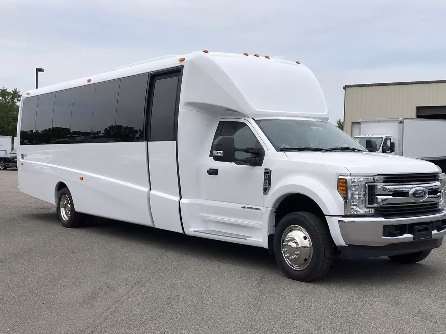 18 passenger minibus