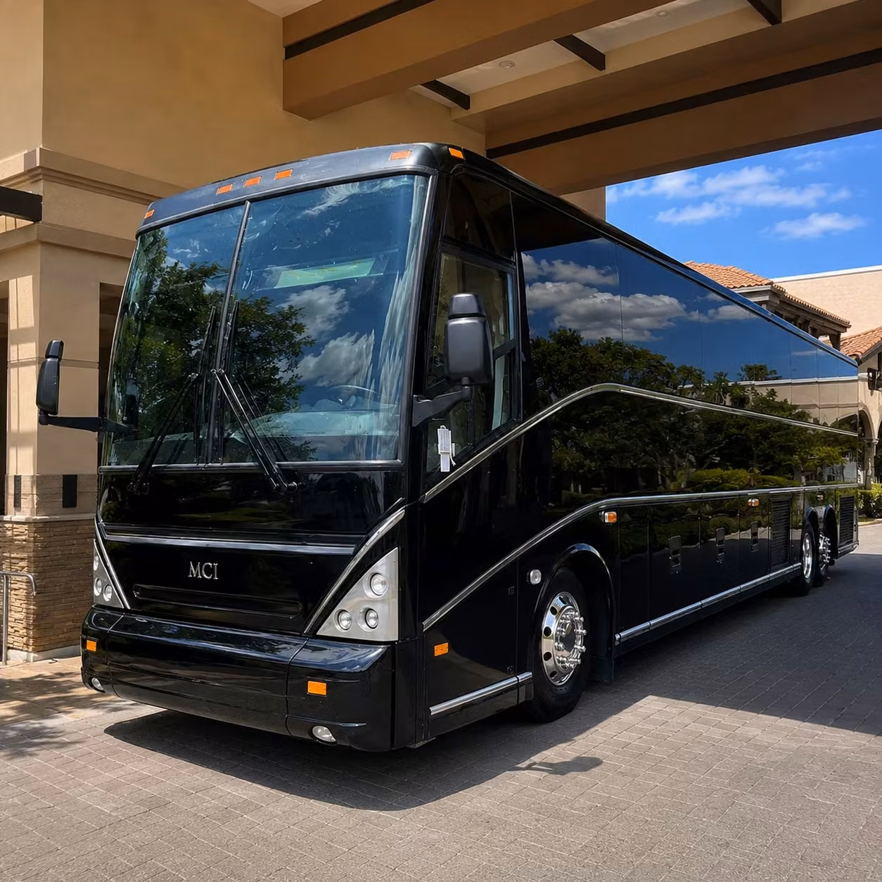 airport transfer shuttles between vista and mcclellan palomar or san diego international