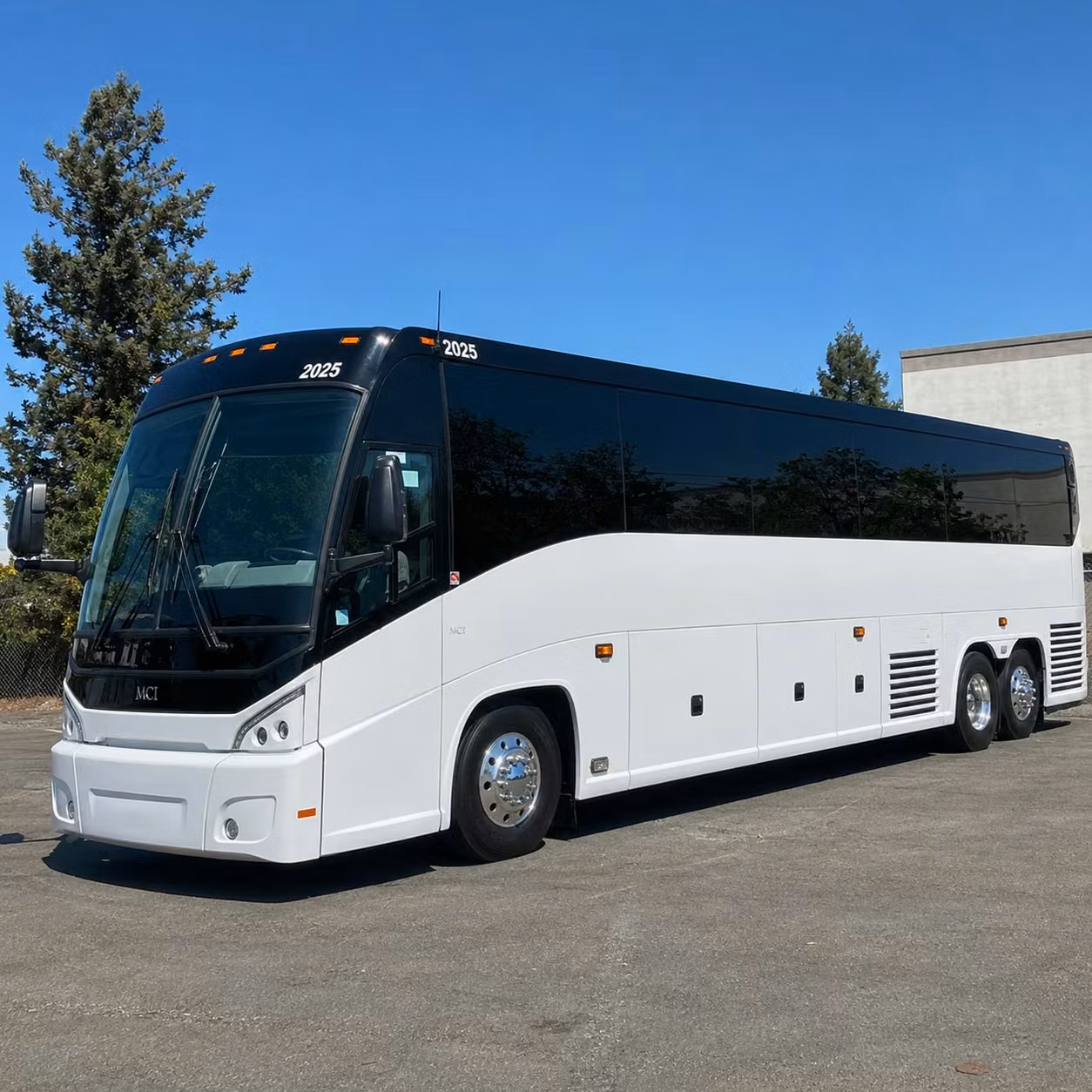 long distance government charter bus rentals from vista to anywhere in california