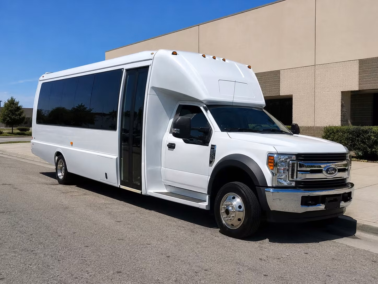 minibus rentals for vista high school and youth sports travel