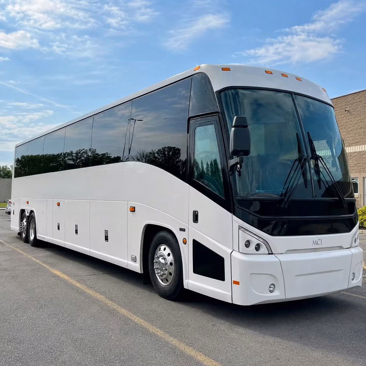 shuttle buses for vista church sunday services and weekly programs